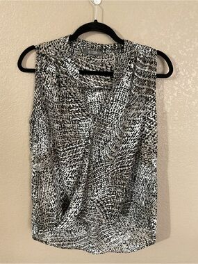 Allison Joy Black & White Twist-Front V-Neck Sleeveless Blouse